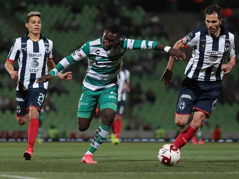 Santos Laguna desaprovechó su condición de local