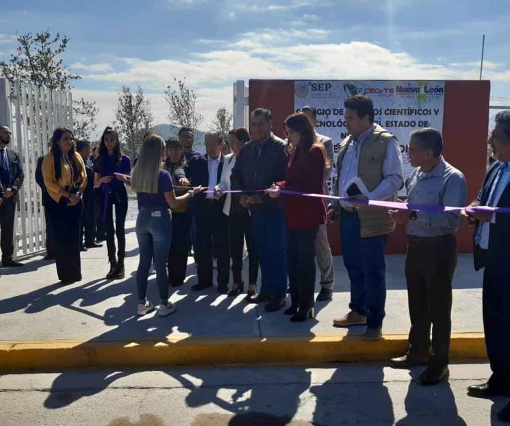 Inaugura Escobedo y Gobierno del Estado nuevo CECyTE Inaugura Escobedo y Gobierno del Estado nuevo CECyTE