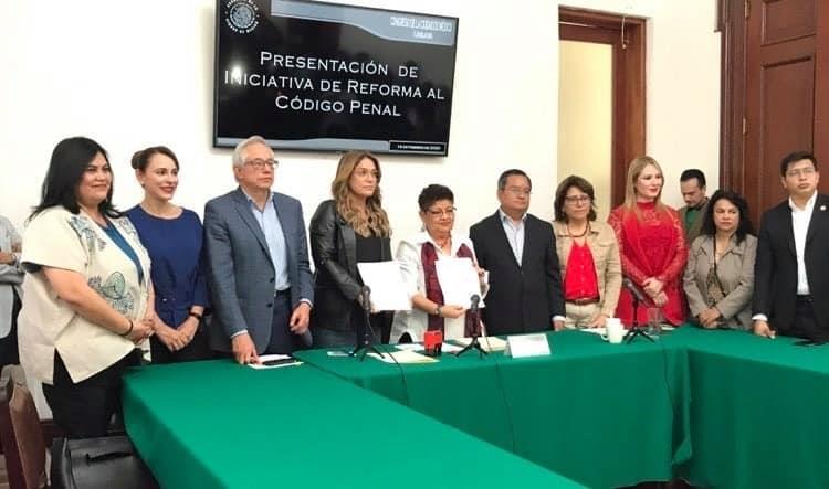 Presentan la Ley Ingrid, contra filtración de imágenes Presentan la Ley Ingrid, contra filtración de imágenes