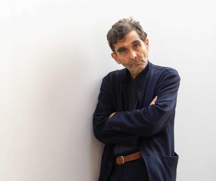 Me interesa una escritura poética: Domínguez