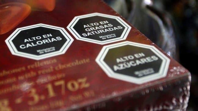 Detienen el proceso de NOM-051 de etiquetado