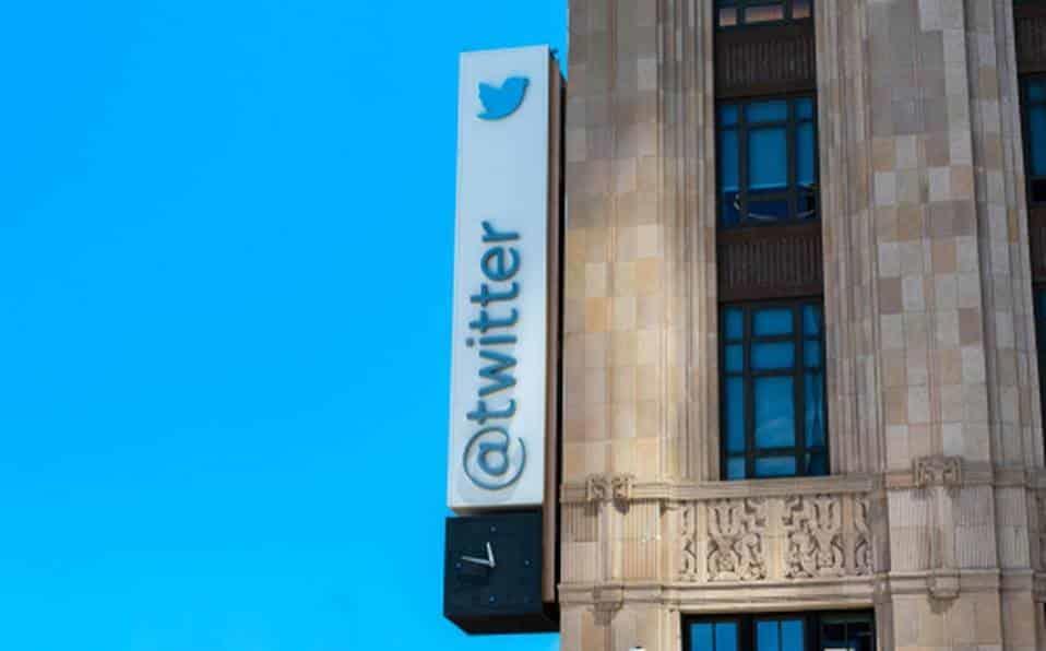 Piden a sus empleados hacer home office por coronavirus