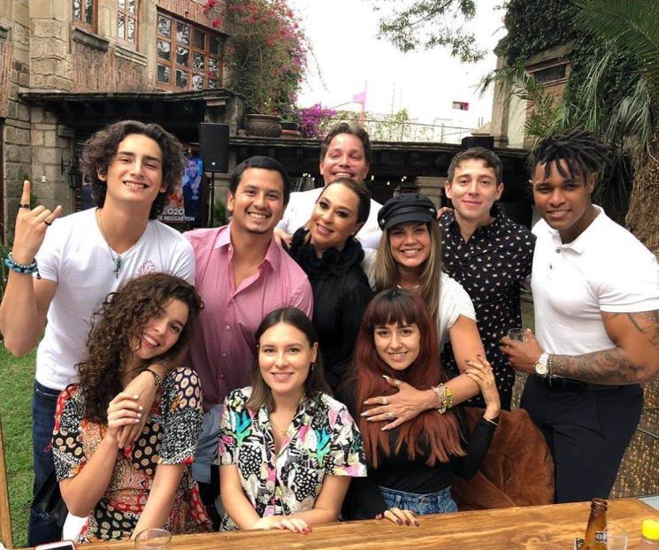 Presume Niurka a sus nueras a quienes ama y protege