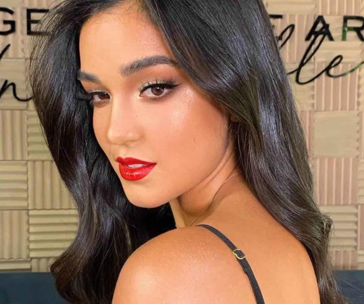 Hija de Biby Gaytán se convierte en modelo