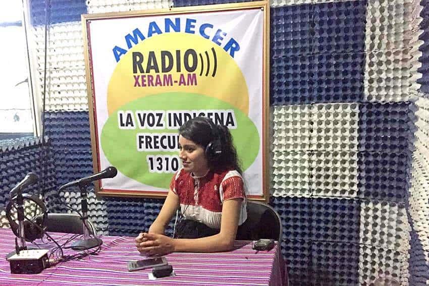 El tzotzil suena más dulce en la radio