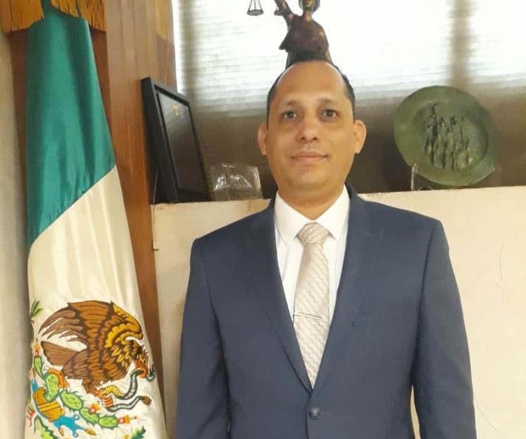 Es Martínez Huizar un estudioso del Derecho