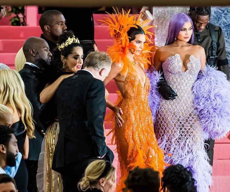 Posponen de manera indefinida la Met Gala por pandemia Posponen de manera indefinida la Met Gala por pandemia