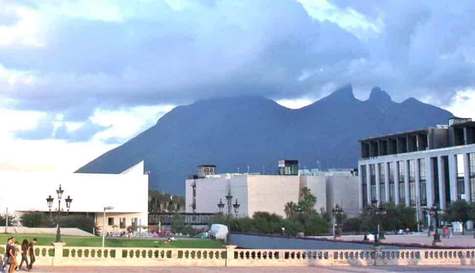 Invitan a quedarse en casa con 3 Museos Invitan a quedarse en casa con 3 Museos