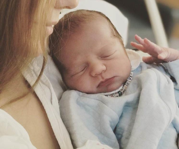 Presume Ana Layevska el nacimiento de su segundo hijo