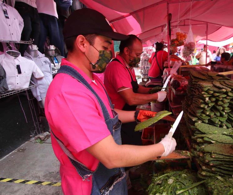 A medias, autoservicios acatan reglas sanitarias A medias, autoservicios acatan reglas sanitarias