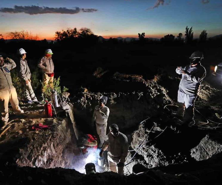 Ni virus frena el huachicol; siguen tomas clandestinas Ni virus frena el huachicol; siguen tomas clandestinas