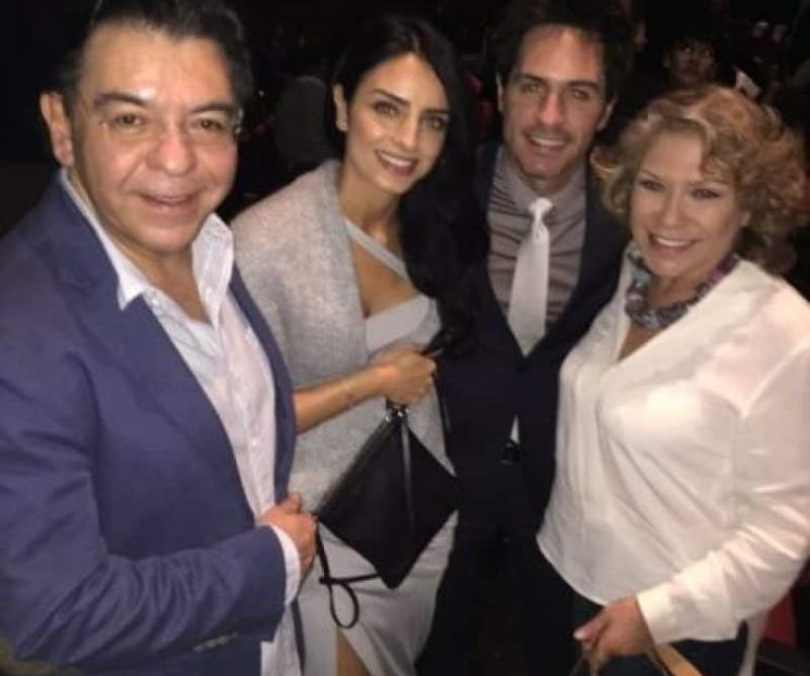 El señor Aguilera habla de su relación con Aislinn El señor Aguilera habla de su relación con Aislinn