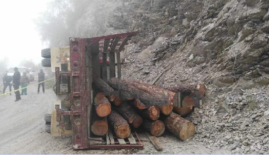 Identifican a hombre que murió aplastado por troncos