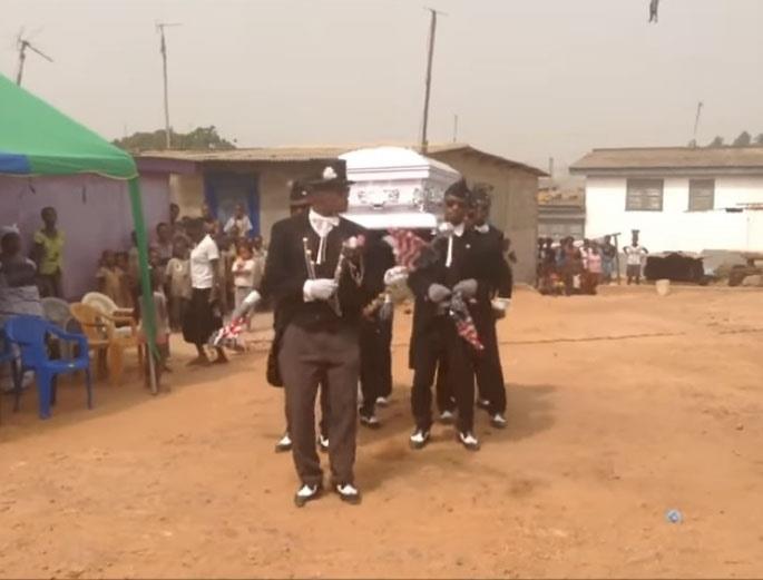 El meme del ataúd y su trasfondo cultural de Ghana
