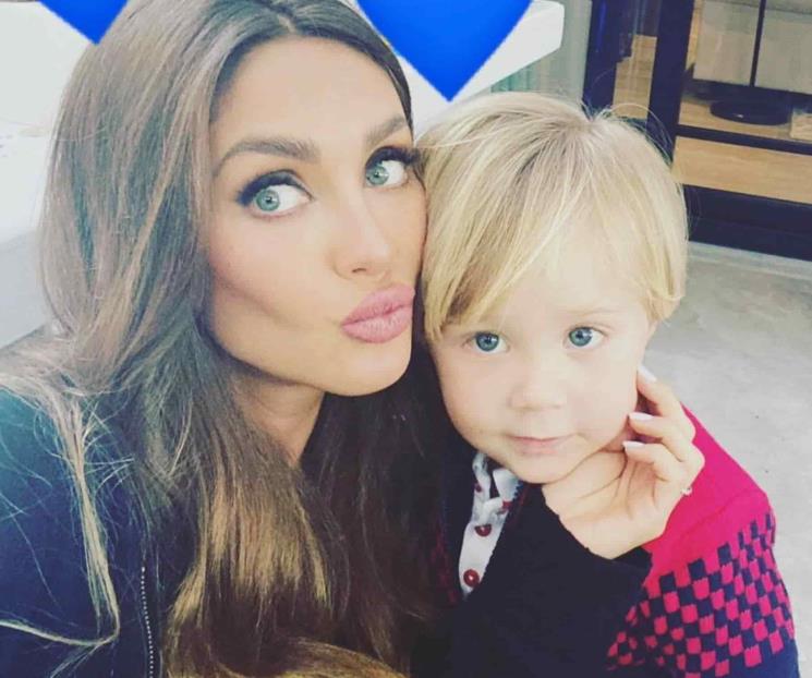 Guácala, dice Manuelito sobre las enfrijoladas de Anahí