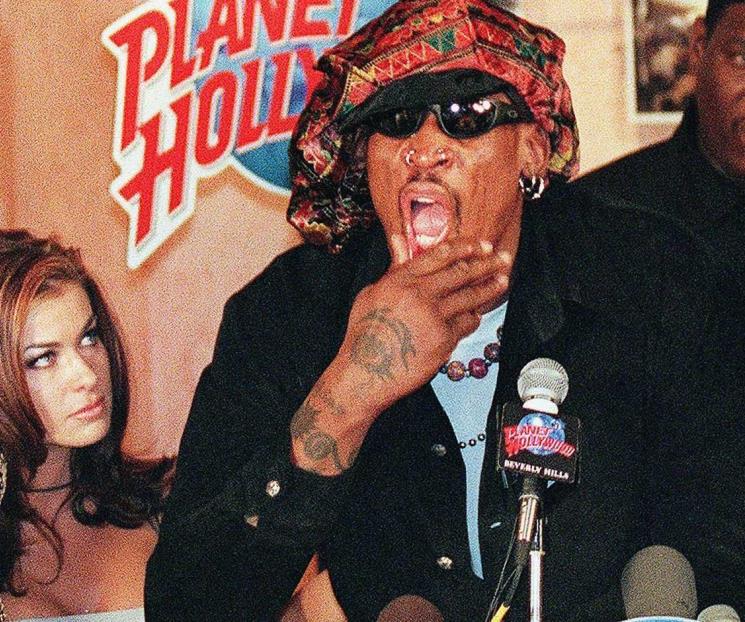 Carmen Electra revela momentos íntimos que vivió con Rodman