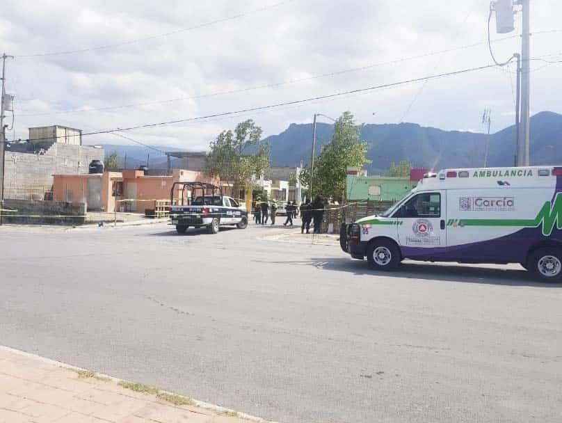 Descansa afuera de su casa y lo matan Descansa afuera de su casa y lo matan