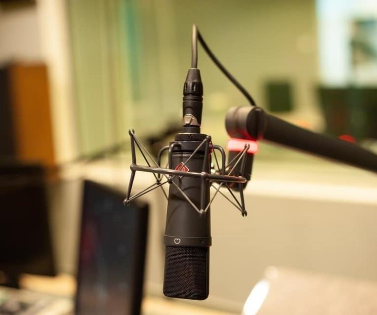 Ocho grupos radiofónicos dominan mercado en México