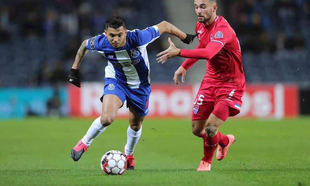 A “Tecatito” Corona le agradaría jugar para el Sevilla