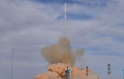 China lanza dos satélites para estudios demográficos