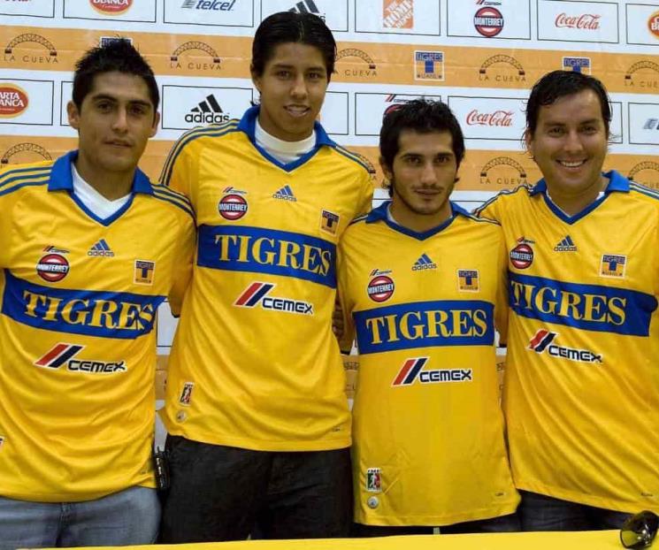 Tigres, una década de la presentación de Ayala y Álvarez Tigres, una década de la presentación de Ayala y Álvarez