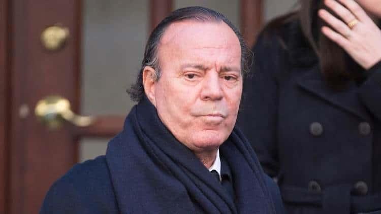 Julio Iglesias acaba de conocer a Anna  y a sus nietos