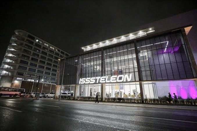 Presenta Bronco iniciativa de Nueva Ley de Isssteleón