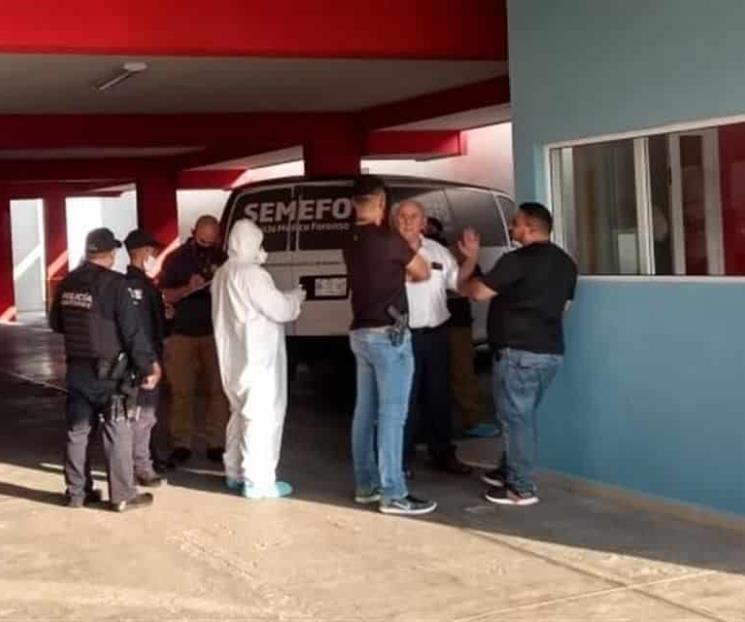 Libre acompañante de mujer que muere en hotel