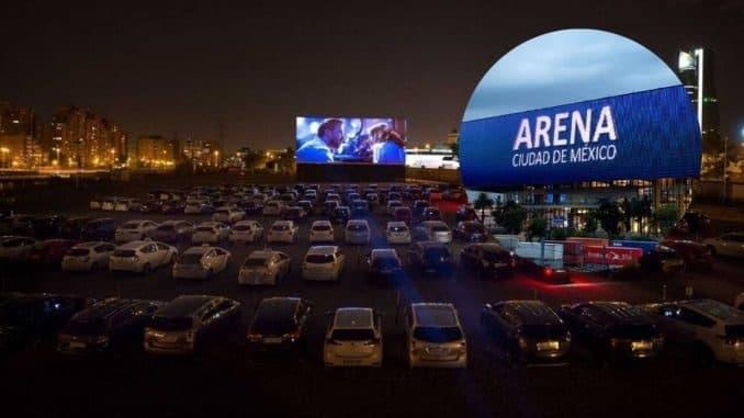 Disfrutan primera función de autocine en Arena CDMX