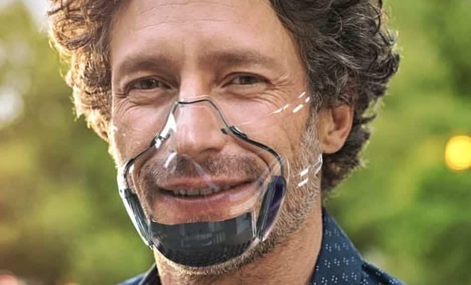 EU aprueba cubrebocas transparente que se vincula al móvil