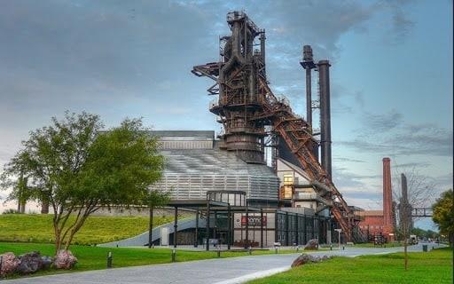 Demandan rescate de Fundidora