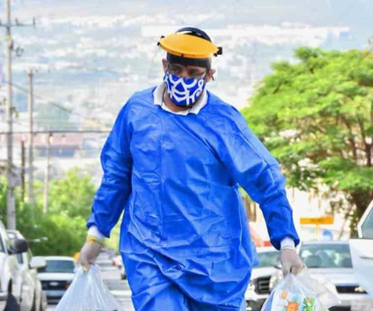 Ciudadanos apoyan al necesitado durante contingencia