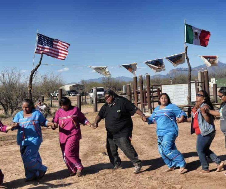 Tribu demanda a Trump por muro