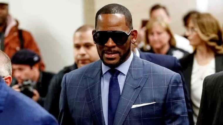 Denuncian amenazas contra acusadoras de R. Kelly Denuncian amenazas contra acusadoras de R. Kelly