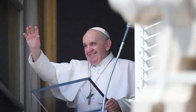 Papa Francisco reza por Líbano y Bielorrusia