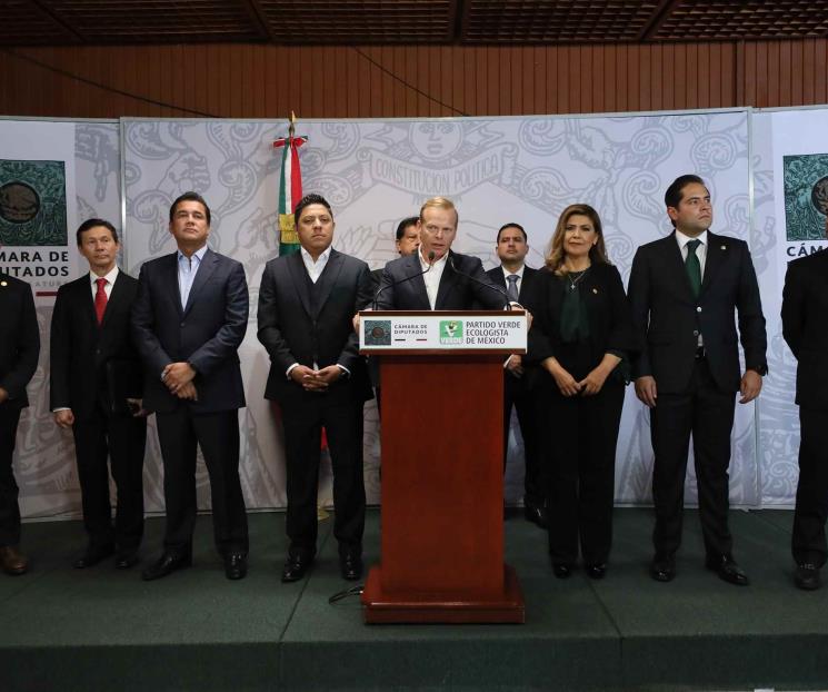 Proponen incluir a parteras en el sistema de salud Proponen incluir a parteras en el sistema de salud