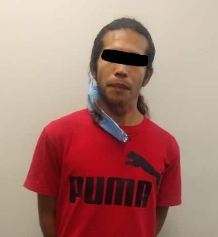 Le tomo fotos, videos y estuvo siguiendo a una mujer en el estacionamiento de un centro comercial