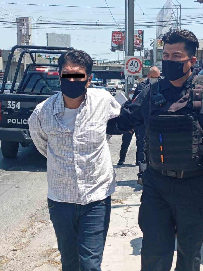 Asaltó con lujo de violencia una sucursal de Banco Famsa