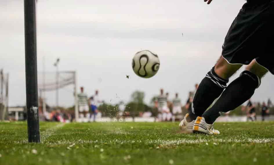 AMLO crítica altos sueldos de futbolistas