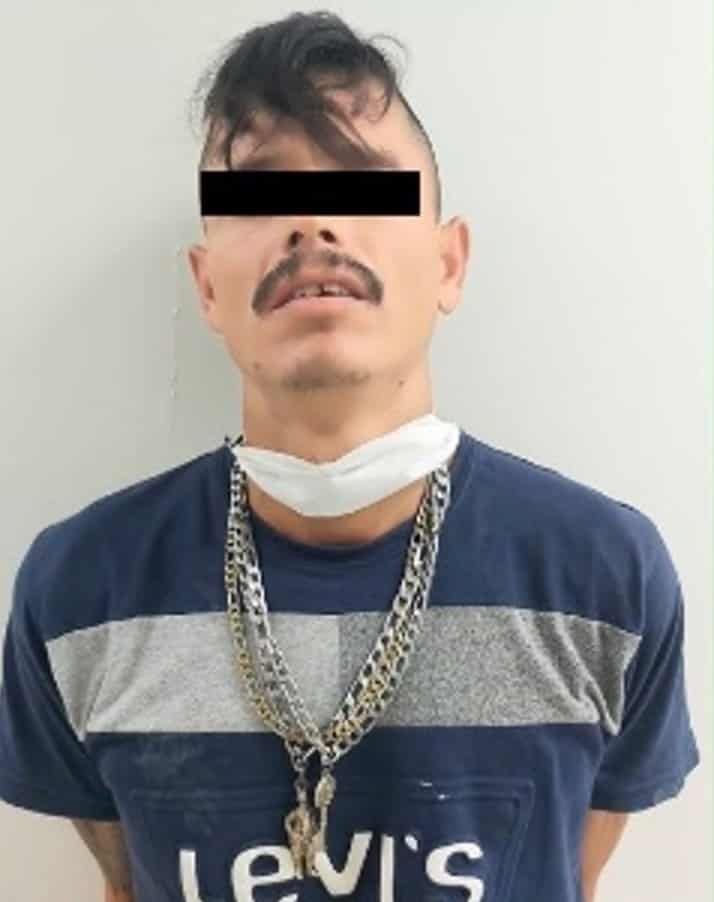 El sujeto estaba comercializando drogas en Cadereyta