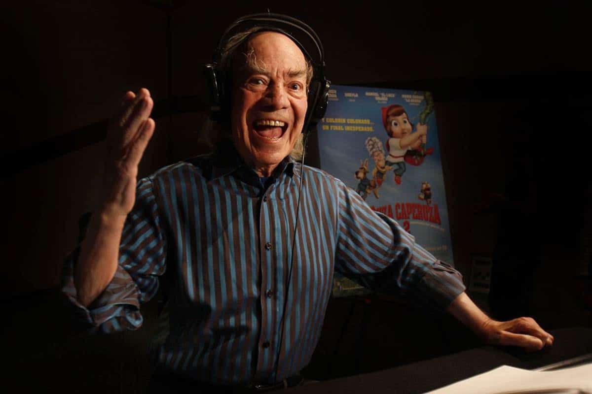 Manuel El Loco Valdés también hizo doblaje