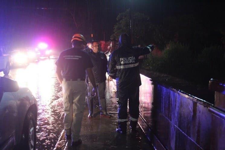 Evacúan a 400 por Hernán en Jalisco