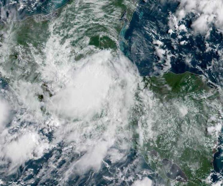 Nana se degrada a tormenta tropical