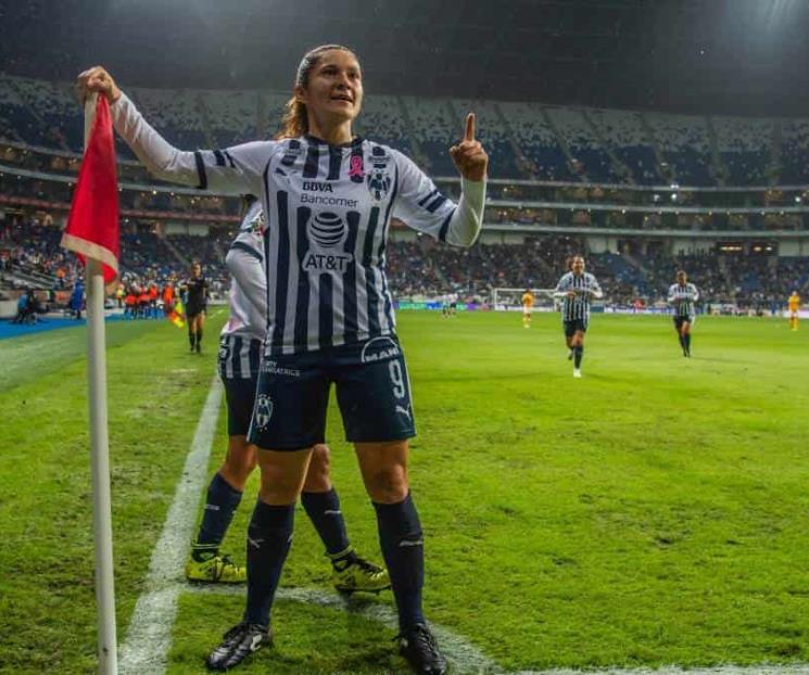 Desirée Monsiváis habría renovado con Rayadas