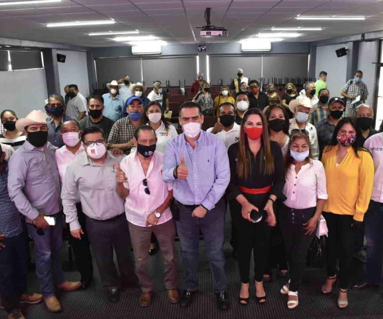 Se reúne Heriberto con sectores del PRI