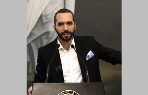 Intenta Bukele acorralar a los medios independientes