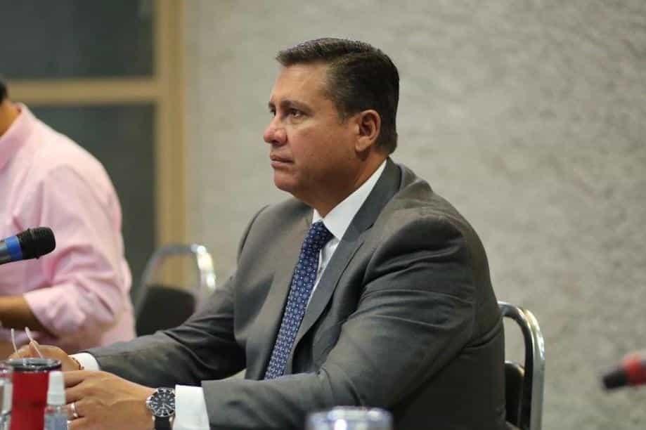 Busca Álvaro proteger a ancianos