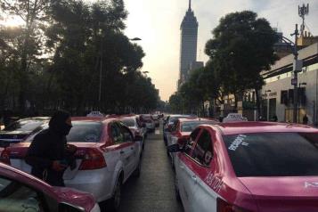 Taxistas realizan megamarcha en CDMX