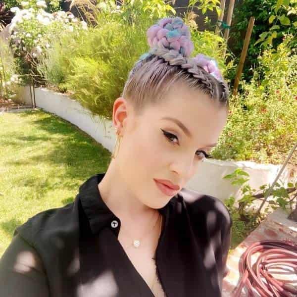 Kelly Osbourne reaparece con 40 kilos menos tras cirugía