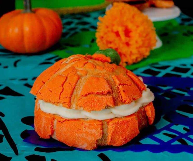 Llegaron las conchas calabaza rellenas para Día de Muertos